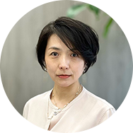 
  坂田 しおり（さかたしおり）
